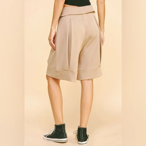 259B. Stylish High-Waisted Shorts